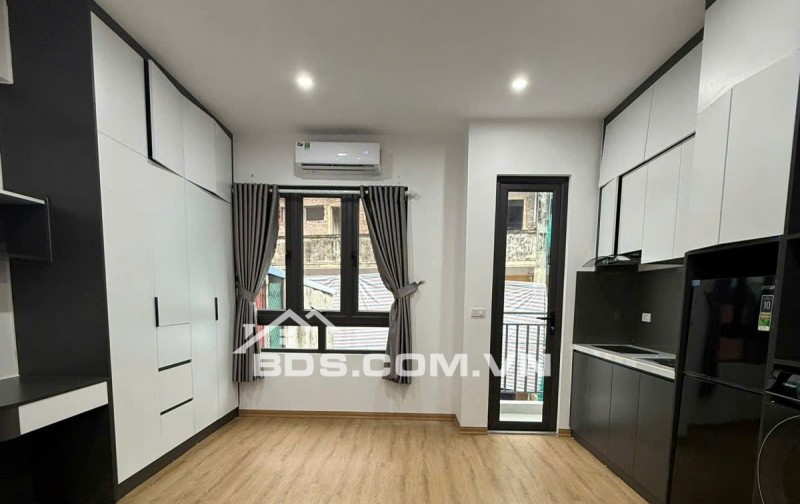 BÁN TOÀ CĂN HỘ DỊCH VỤ ĐÊ LA THÀNH 58m2 MẶT TIỀN 4,6m 6 TẦNG HƠN 12 TỶ THANG MÁY MỚI KÍNH KOONG – SẴN DÒNG TIỀN