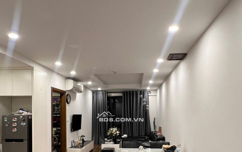 Cho thuê căn hộ 2n toà S Goldmark City full đồ, sẵn slot oto, vào ở luôn, giá 13tr