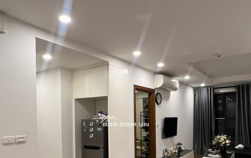 Cho thuê căn hộ 2n toà S Goldmark City full đồ, sẵn slot oto, vào ở luôn, giá 13tr