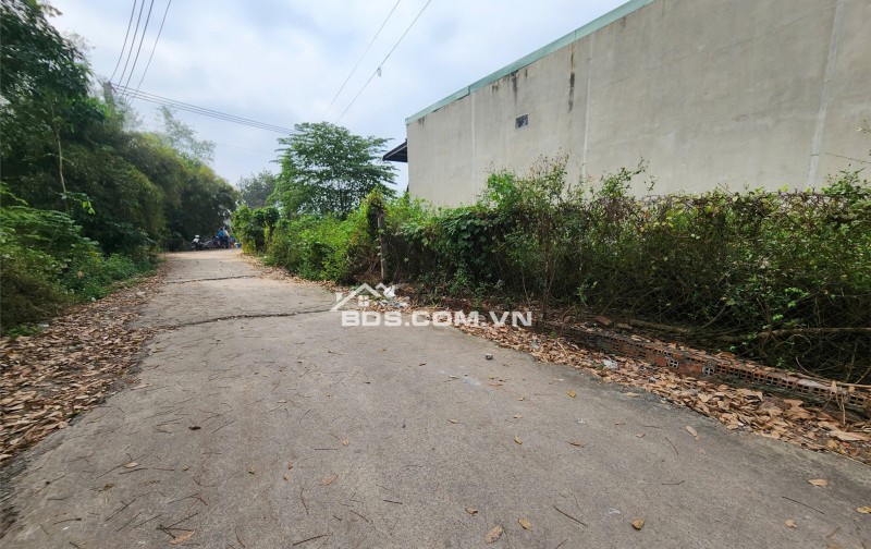 NGÂN HÀNG THANH LÝ GẤP ĐẤT TÂN UYÊN SẴN 160M2 THỔ, NGANG 7M, DT 346.7m2, GIÁ 3.413 TỶ