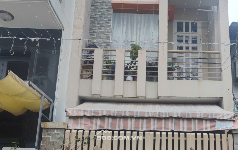 Cần bán gấp nhà Tân Phú