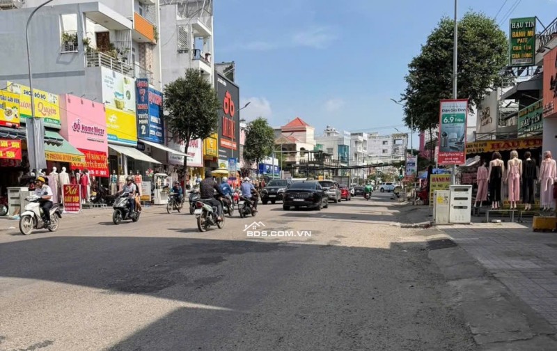 BÁN NHÀ MẶT TIỀN LÝ THÁI TỔ NỐI DÀI – TRUNG TÂM LONG XUYÊN – 41,2M2 – 6TỶXX. LH:0939073155.