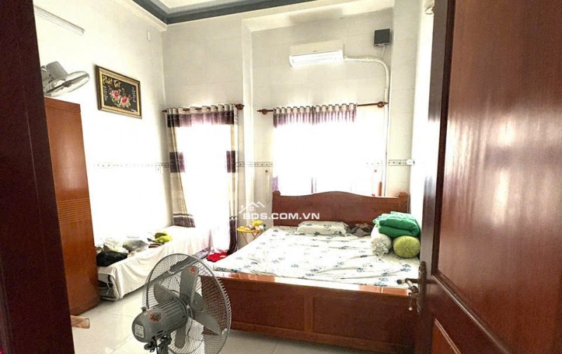 BÁN NHÀ MẶT TIỀN LÝ THÁI TỔ NỐI DÀI – TRUNG TÂM LONG XUYÊN – 41,2M2 – 6TỶXX. LH:0939073155.