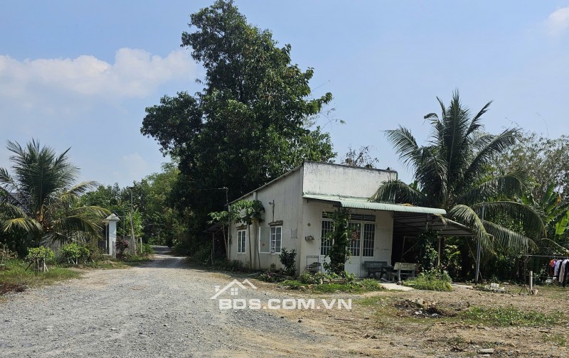 Siêu Phẩm mặt tiền Sông Vàm Cỏ Đông, 600m2 chỉ 1,4ty, mặt tiền sông rộng 15m