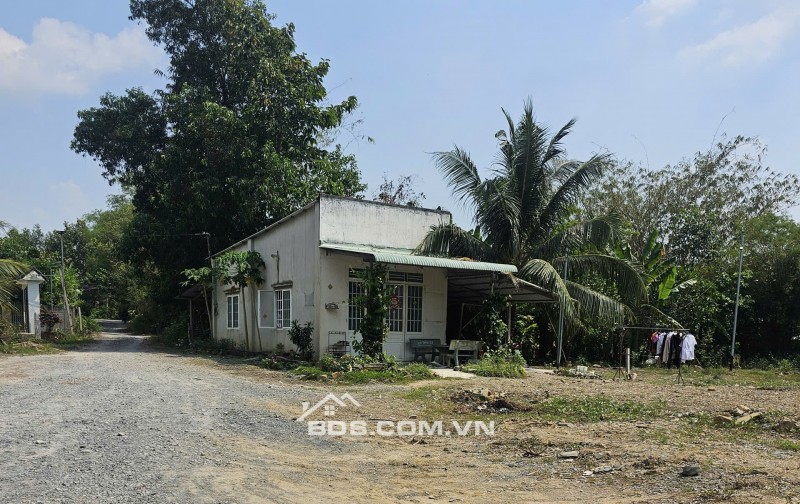 Siêu Phẩm mặt tiền Sông Vàm Cỏ Đông, 600m2 chỉ 1,4ty, mặt tiền sông rộng 15m