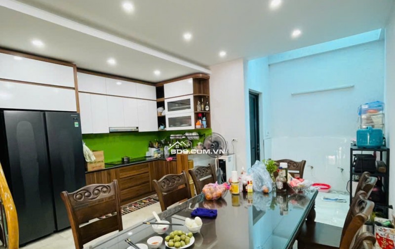 NHÀ 3 TẦNG MB3037 ĐỂ LẠI FULL NỘI THẤT- PHƯỜNG ĐÔNG THỌ(cũ) HƠN 6 TỶ