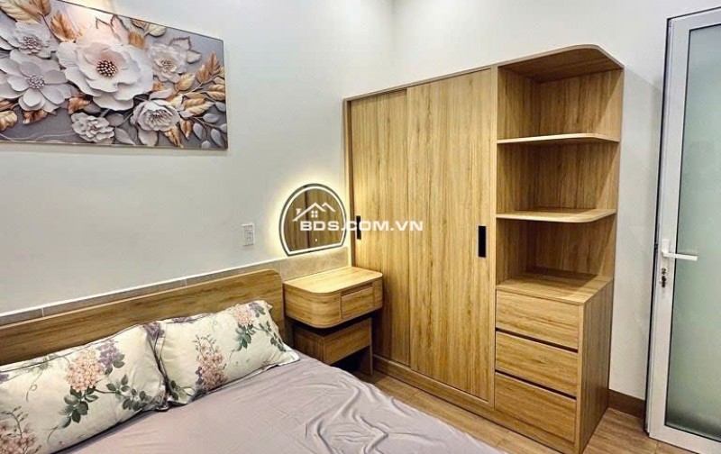 BÁN NHÀ TÂN KỲ TÂN QUÝ. DT (4X9). SẴN SHR. CHỈ 5.5 TỶ. LH:0905029420.