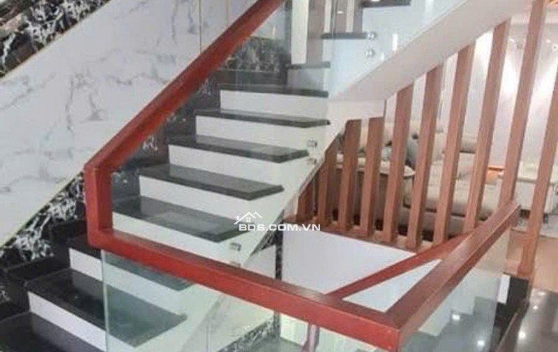 Nhà đẹp xây kiên cố 5 tầng – 4PN 5WC – Hẻm ô tô nhỏ – Dọn vào ở ngay – Vị trí gần Tân Kỳ Tân Quý – Giá tốt 8 tỷ