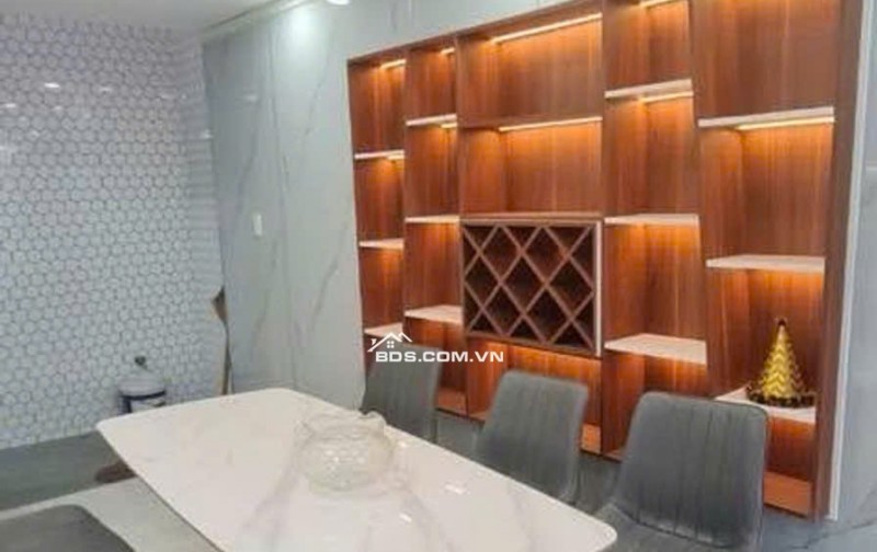 Nhà đẹp xây kiên cố 5 tầng – 4PN 5WC – Hẻm ô tô nhỏ – Dọn vào ở ngay – Vị trí gần Tân Kỳ Tân Quý – Giá tốt 8 tỷ