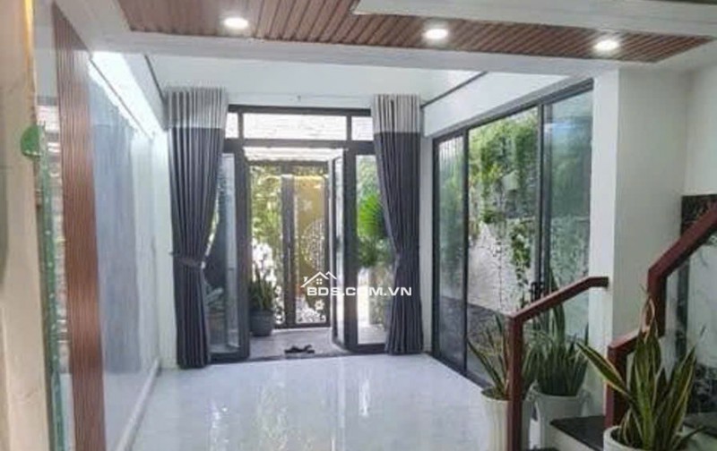 Nhà đẹp xây kiên cố 5 tầng – 4PN 5WC – Hẻm ô tô nhỏ – Dọn vào ở ngay – Vị trí gần Tân Kỳ Tân Quý – Giá tốt 8 tỷ