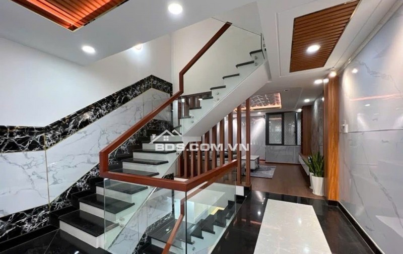 Nhà đẹp xây kiên cố 5 tầng – 4PN 5WC – Hẻm ô tô nhỏ – Dọn vào ở ngay – Vị trí gần Tân Kỳ Tân Quý – Giá tốt 8 tỷ