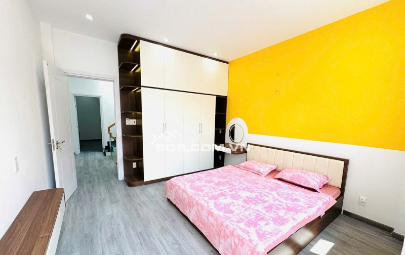 MẶT TIỀN KINH DOANH ÂU CƠ – GẦN CHỢ BÀ QUEO – 62m² – 3 TẦNG – KHU SẦM UẤT – GIÁ TỐT 9.X TỶ