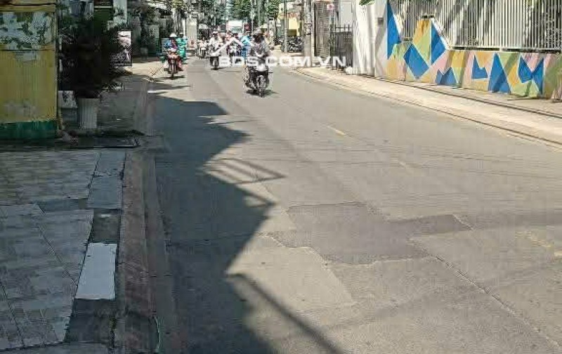 MT KINH DOANH NGAY ETOWN CỘNG HÒA – TÂN BÌNH