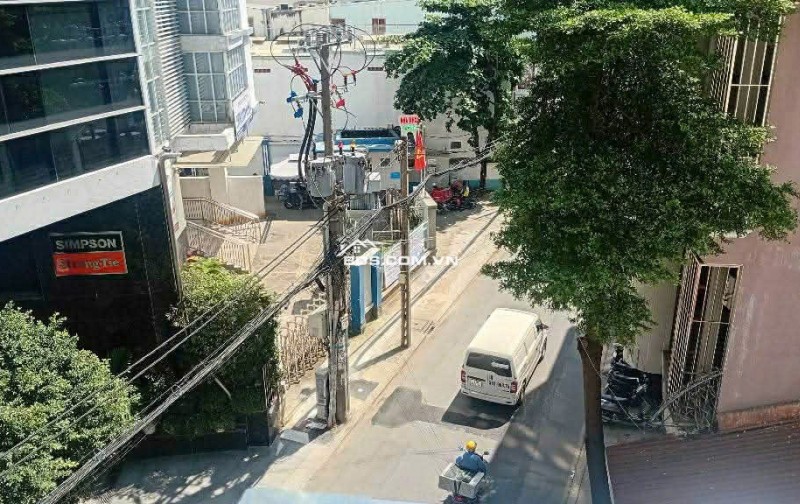 MT KINH DOANH NGAY ETOWN CỘNG HÒA – TÂN BÌNH