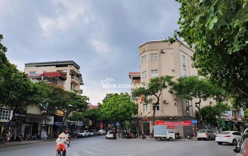 BÁN NHÀ PHƯỜNG BỒ ĐỀ DT 50M 4 TẦNG, NGÕ RỘNG Ô TÔ 7 CHỖ QUA NHÀ CHỈ 7.5TỈ