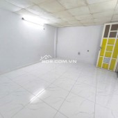 Bán nhà 1 trệt 1 lầu hẻm 322/ Trần Hưng Đạo P. Ng Cư Trinh Q1