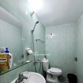 BÁN NHÀ VỊ TRÍ ĐẸP - SÂN RỘNG - GẦN HỒ ĐỀN LỪ CỰC MÁT