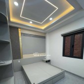 Bán nhà hẻm xe hơi, ngang gần 5m, nhà 5 tầng đường Kinh Dương Vương