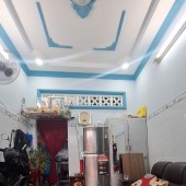 Nhà thiết kế 1 trệt 1 lầu, gồm:  - 2 phòng ngủ - 2 WC - Phòng khách rộng - Bếp gọn gàng - Cầu thang đúc chắc chắn - Ban công thoáng mát