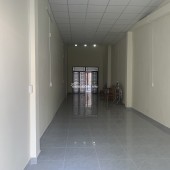 Bán hoặc cho thuê nhà cấp 4 mặt tiền đường 8