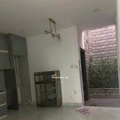 Bán nhà mặt tiền đường chính khu phố chợ Cầu Xáng