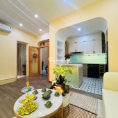 BÁN NHÀ TRUNG TÂM CÁT LINH – 50M² – SÂN CỔNG RIÊNG – NGÕ NÔNG – NỘI THẤT ĐẸP