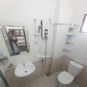 Chung cư An Dương Vương thang bộ), P8, Q5: 76m2, 2p ngủ, nT giá 9tr/