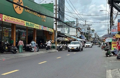 CHDV 7 lầu mới 169m2 ngang 6.5m xe du lịch tới Phạm Văn Chiêu gần chợ 30PN T.máy 29.9  tỷ.