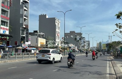 Bán CHDV 6L ngang 5.5m 110m2 HXT Dương Quảng Hàm 10PN T.máy ngay Văn Lang TN60tr 21 tỷ.