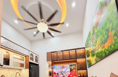 Nhà Đẹp Gần Phố Minh Khai, Hai Bà Trưng 39m, 5 tầng, mt 4.3m, giá 8.29 tỷ.