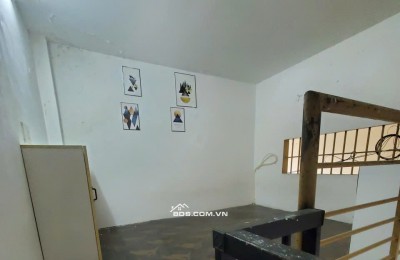 CHO THUÊ PHÒNG TRỌ 1/8 ĐƯỜNG SỐ 10 PHƯỜNG TÂN HƯNG, 18M 2,8TR/TH. LH:0919005798.