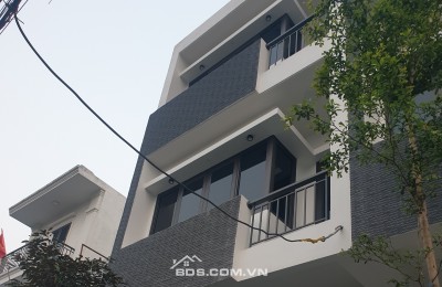 BÁN NHÀ ĐẸP 2.6 TỶ 3 TẦNG 52M2 ( TÂY BẮC ) NGÕ RỘNG ĐƯỜNG 19/5