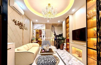 Bán Nhà Gần Đường Ô TÔ Hoàng Mai 31m, 6 tầng, mt 3.8m, giá 9.95 tỷ