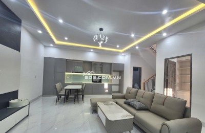 Bán nhà 2 tầng kiệtTrần Cao Vân - nhà cách đường chính chỉ 20m