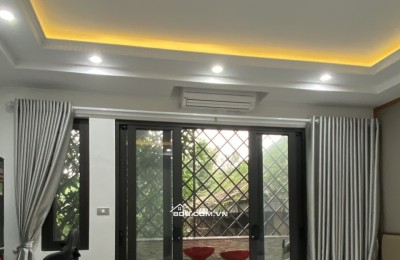 Cho thuê Căn hộ dịch vụ giá rẻ Full đồ cao cấp. Phòng View toàn mặt Hồ Tây cực Chill. Chỉ 6.5tr