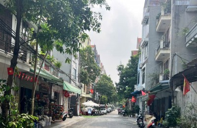 Bán nhà 2 mặt tiền đường Thanh Am - Đường 2 oto tải tránh nhau - View hồ thoáng mát