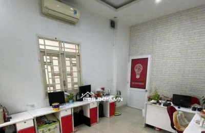 Cho thuê mặt bằng làm văn phòng, mở lớp học, mở shop ở Quận 4