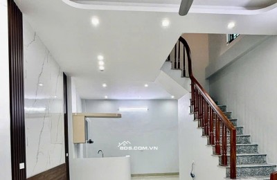 BÁN NHÀ ĐẸP 1.886 TỶ 2 TẦNG 53M2 ( ĐÔNG NAM ) NGÕ VĂN CAO