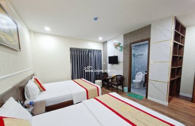 SIÊU PHẨM KHÁCH SẠN 7 TẦNG KHU TÊN LỬA 132M2 NGANG 5,5M THU NHẬP 2,6 TỶ/NĂM