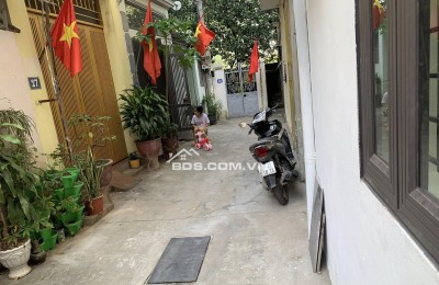 BÁN NHÀ PHÂN LÔ QUÂN ĐỘI LÝ SƠN LONG BIÊN 42m MT 4m 5 TẦNG THÔNG KHU CHUNG CƯ HẬU CẦN KHAI SƠN 2 THOÁNG NHIỀU TIỆN ÍCH.