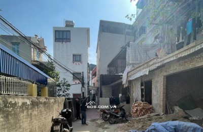 BÁN NHÀ 5 TẦNG THANH AM LONG BIÊN 7 TỶ 5 tầng 55m MT 4m  VỊ TRÍ ĐẸP GẦN TRUNG TÂM Ô TÔ ĐỖ CỬA