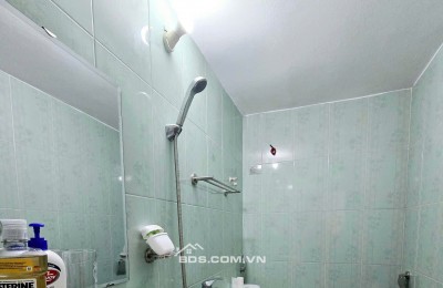 BÁN NHÀ VỊ TRÍ ĐẸP - SÂN RỘNG - GẦN HỒ ĐỀN LỪ CỰC MÁT