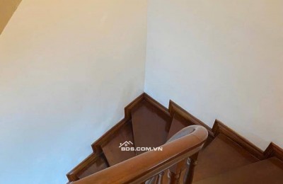 Siêu Đẹp Mặt Tiền 6M Mặt Phố Lạc Long Quân 30.5 Tỷ Vuông A4 Vỉa Hè Rộng Gần Hồ