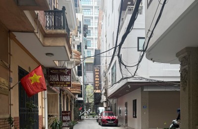 Phân Lô Vườn Đào LLQ 50M2 MT 4.5M 4 Tầng 26 Tỷ Ô TÔ Tránh Đỗ Kinh Doanh