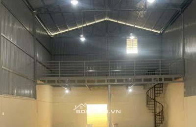 Cho thuê kho xưởng 220m2, 240m2 ngã tư Ga, cao đẳng Điện lực Quận 12