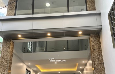 Bán nhà mặt ngõ to Bát Khối đoạn Nha Trạm, 52m2 x 6 tầng, thang máy, ô tô 7 chỗ vào nhà