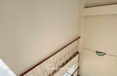 Nhà 1 trệt 2 lầu,mặt tiền đường thông thoáng,gần chợ Tân Phú,giá 7.x tỷ