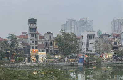 Cho thuê nhà 5 tầng, ~ 70m2, có thang máy, view hồ