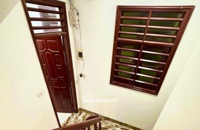 BÁN NHÀ PHÙNG KHOANG LÔ GÓC - ĐẸP NHƯ MỚI - CÁCH Ô TÔ 10M - FULL NỘI THẤT