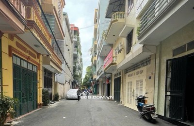 BÁN NHÀ LÔ GÓC PHÙNG KHOANG-3 MẶT THOÁNG-NGÕ 7M Ô TÔ TRÁNH NHAU